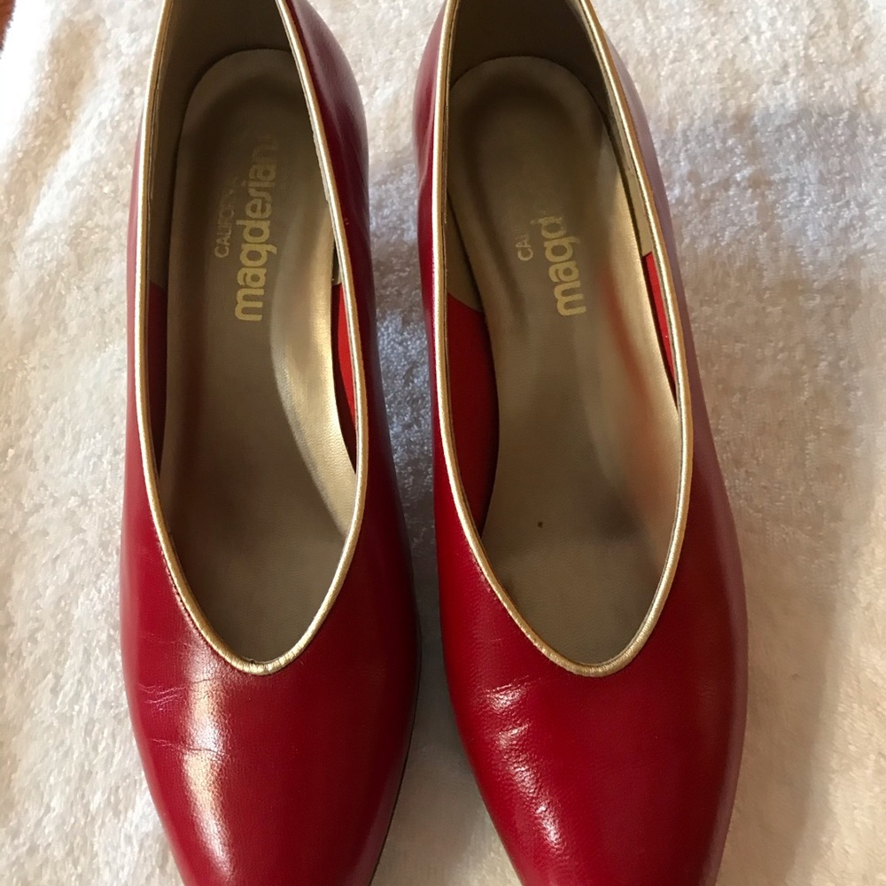 Shoes - Picture 2 of 7